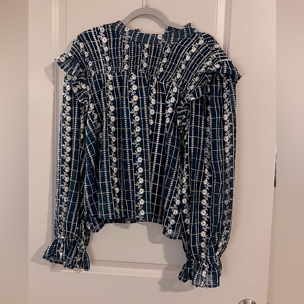 Floral Embroidered Cotton Top Size L in Dark Blue